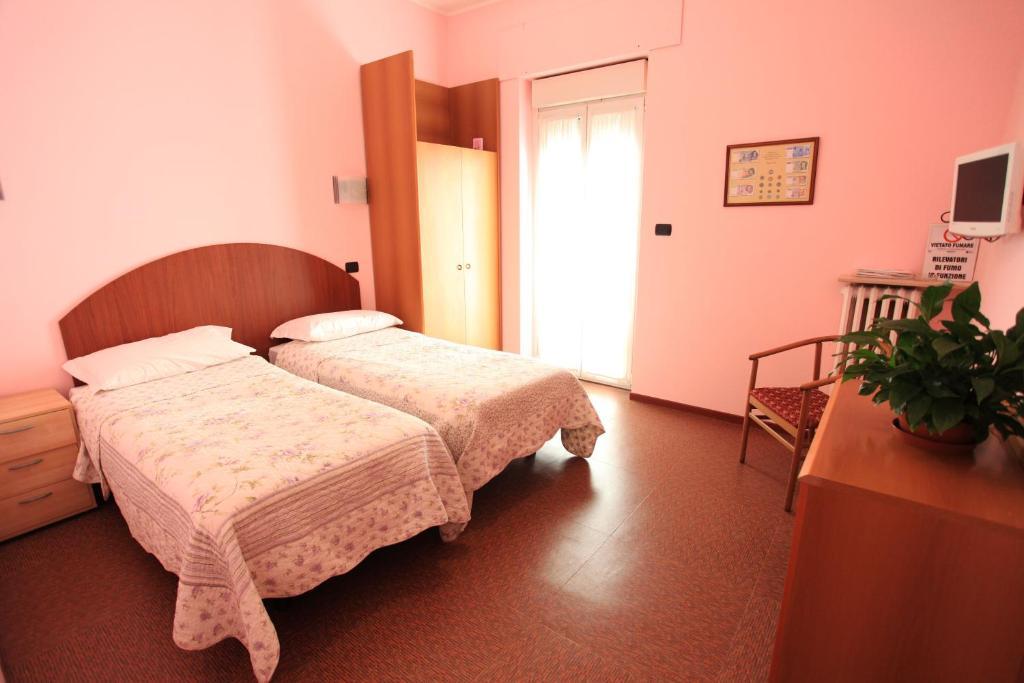 Hotel Torrismondi Cuneo Ruang foto